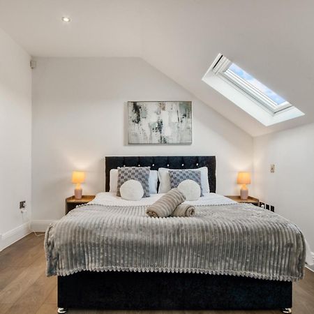 Luxurious Hidden Gem In Wandsworth Apartment Londra Exterior foto