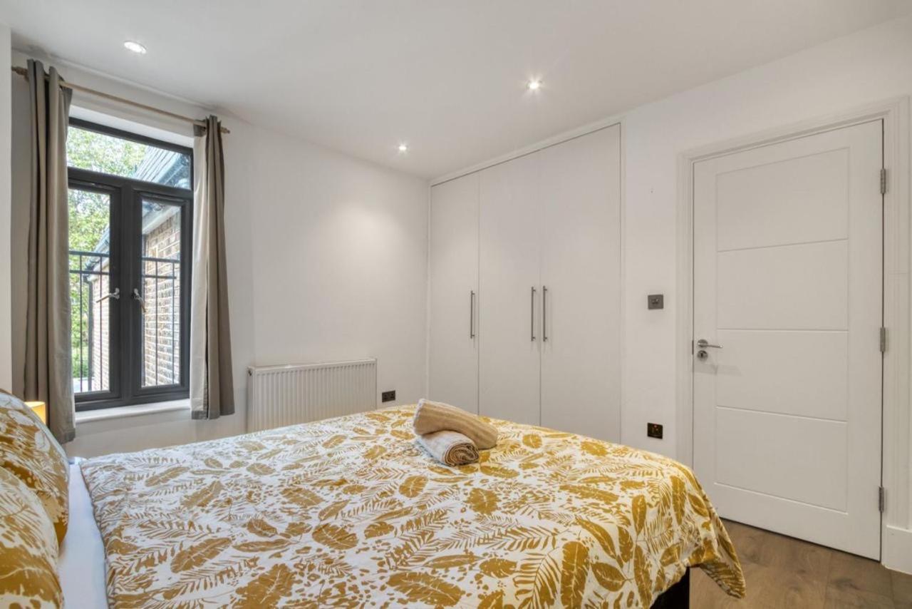 Luxurious Hidden Gem In Wandsworth Apartment Londra Exterior foto