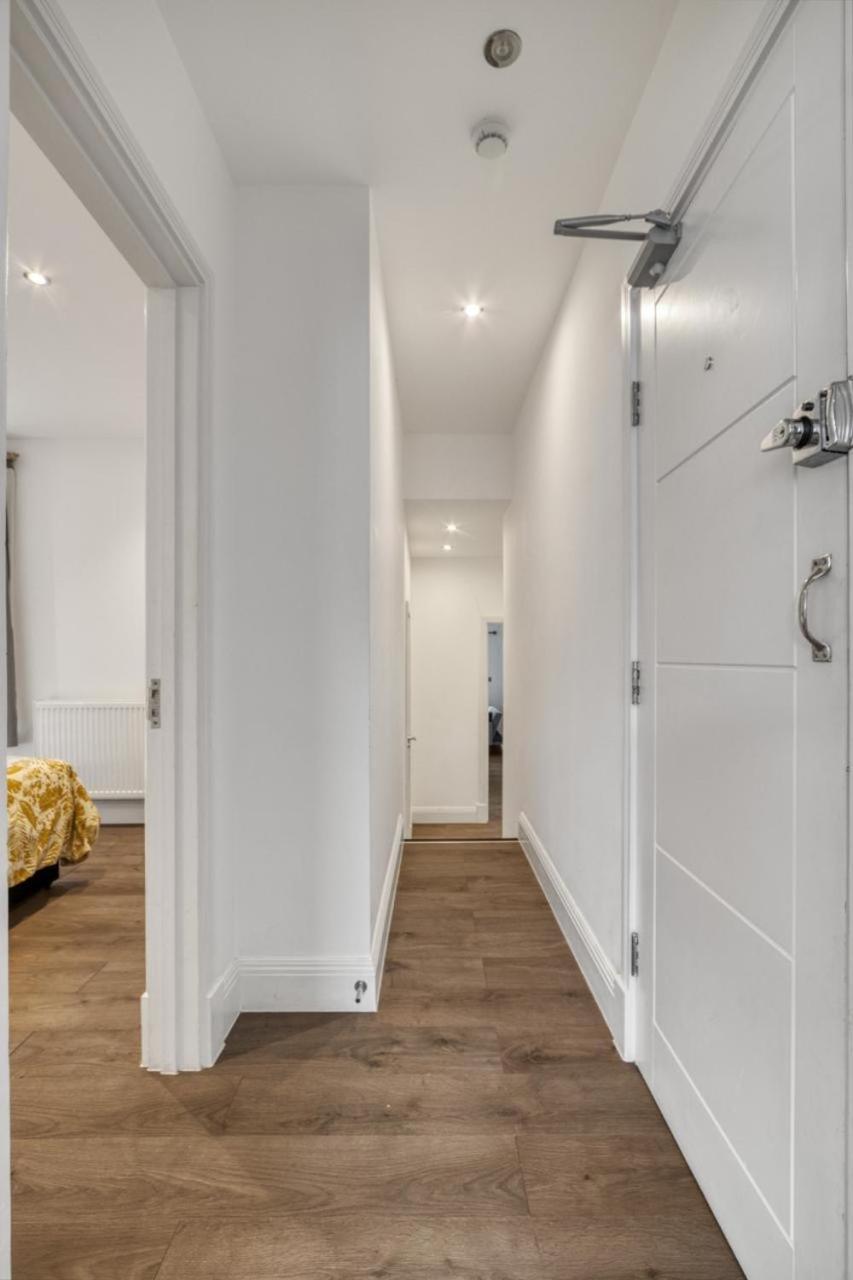 Luxurious Hidden Gem In Wandsworth Apartment Londra Exterior foto