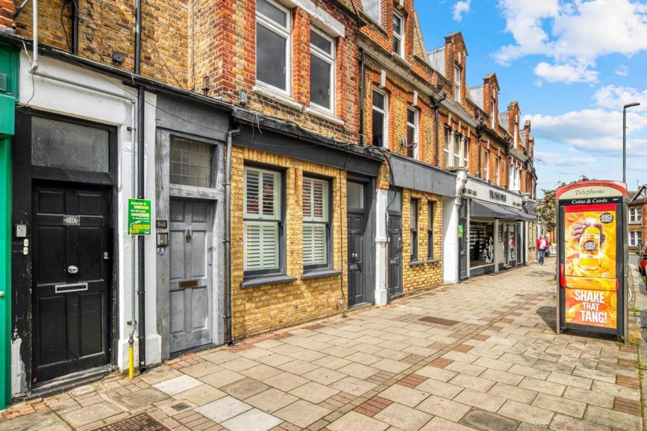 Luxurious Hidden Gem In Wandsworth Apartment Londra Exterior foto
