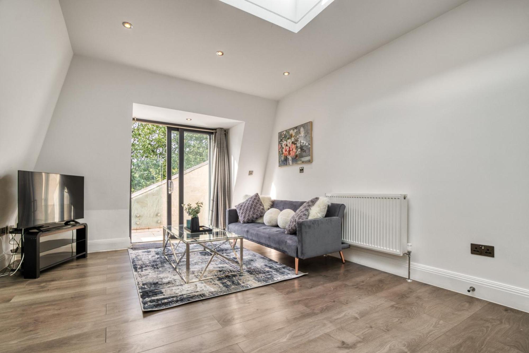 Luxurious Hidden Gem In Wandsworth Apartment Londra Exterior foto