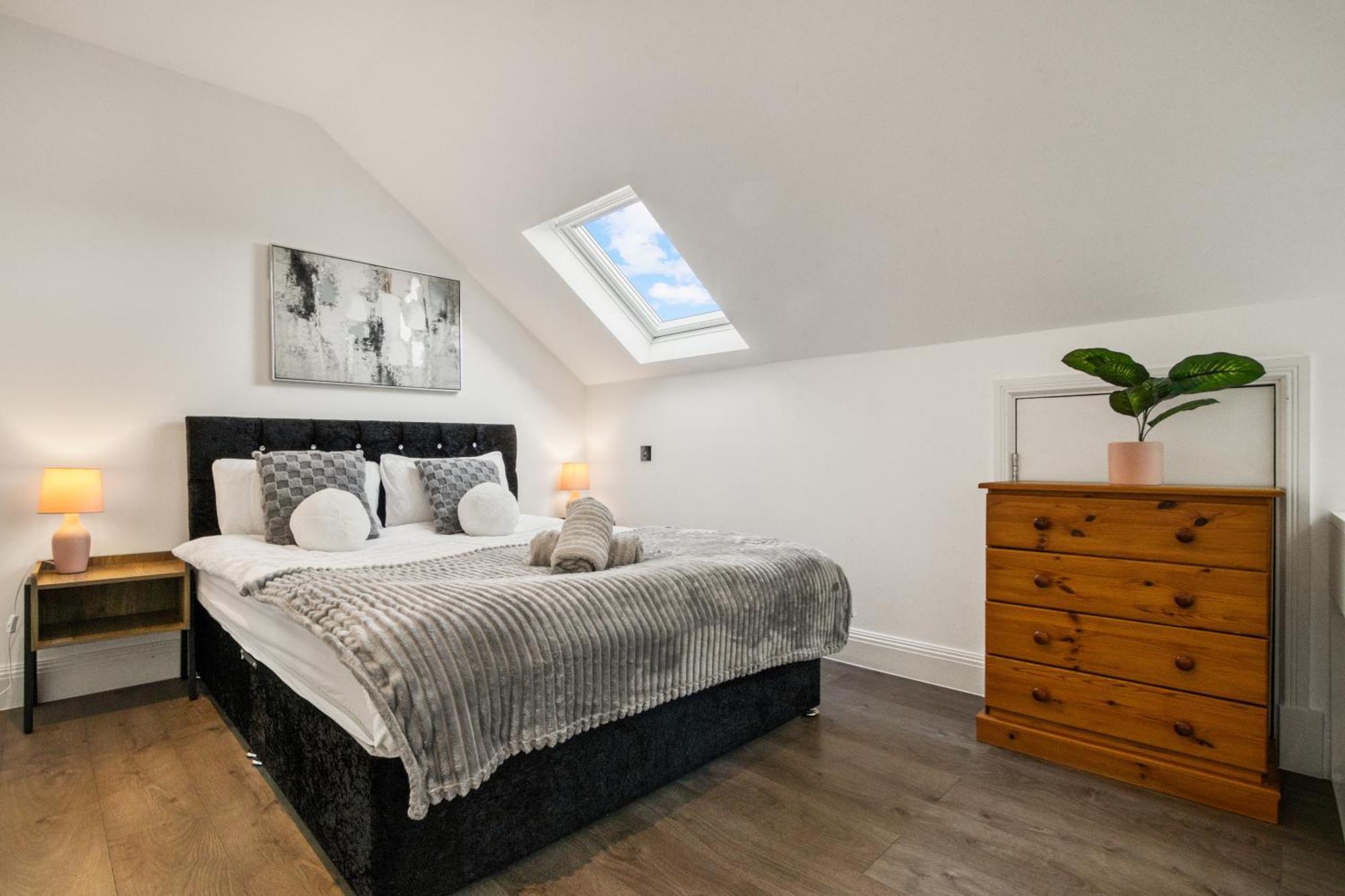Luxurious Hidden Gem In Wandsworth Apartment Londra Exterior foto
